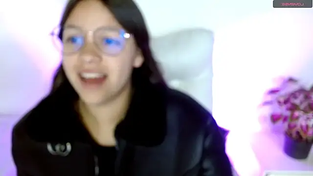 SamanthaRoldaan online show from February 15, 7:28 pm