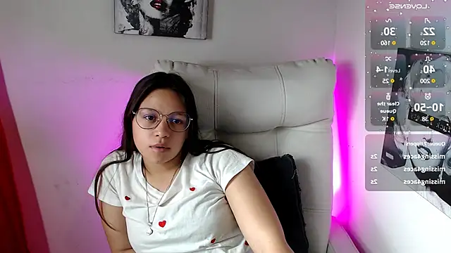 SamanthaRoldaan online show from March 3, 7:49 pm