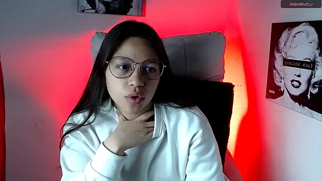 SamanthaRoldaan online show from March 5, 1:39 pm