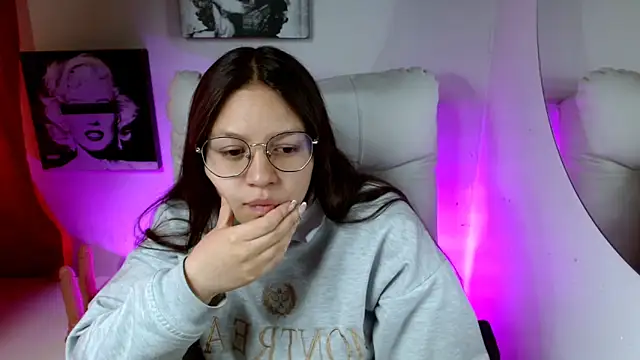 SamanthaRoldaan online show from February 20, 3:01 pm