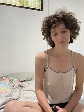 Snapshot of randomshuffles chatting on November 14, 12:59 pm randomshuffles online show from November 14, 12:59 pm