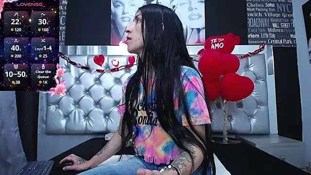 Snapshot of _nicolehotshemale chatting on February 18, 10:03 pm  nicolehotshemale online show from February 18, 10:03 pm