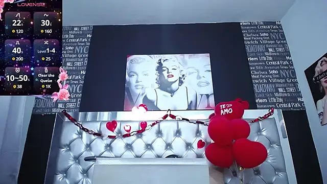Snapshot of _nicolehotshemale chatting on February 19, 1:08 am  nicolehotshemale online show from February 19, 1:08 am