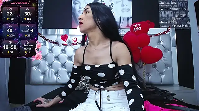Snapshot of _nicolehotshemale chatting on February 21, 9:32 pm  nicolehotshemale online show from February 21, 9:32 pm