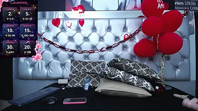 Snapshot of _nicolehotshemale chatting on February 23, 12:41 am  nicolehotshemale online show from February 23, 12:41 am