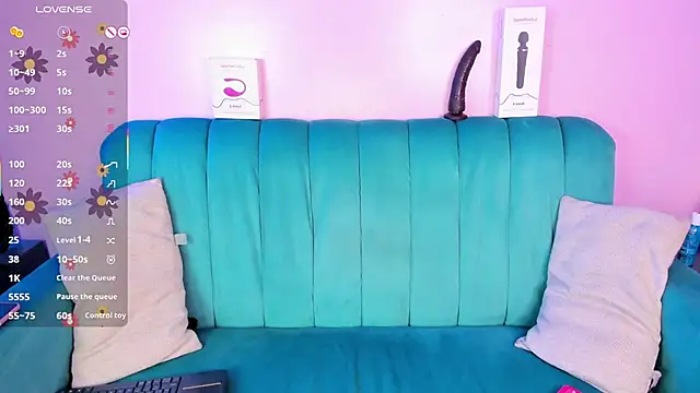 Snapshot of Evang_hot chatting on November 15, 9:00 pm Evang hot online show from November 15, 9:00 pm