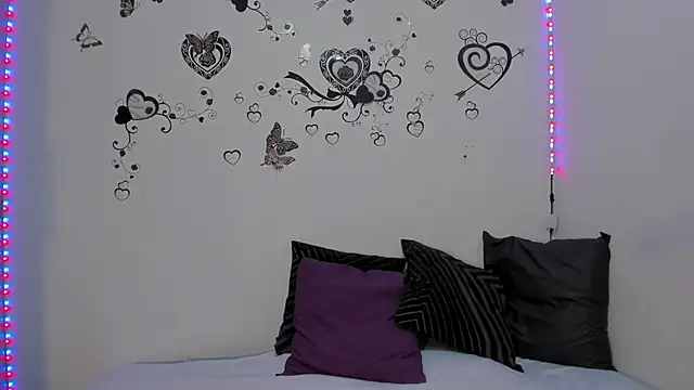 Snapshot of Linisprincehot69 chatting on November 9, 8:01 am Linisprincehot69 online show from November 9, 8:01 am