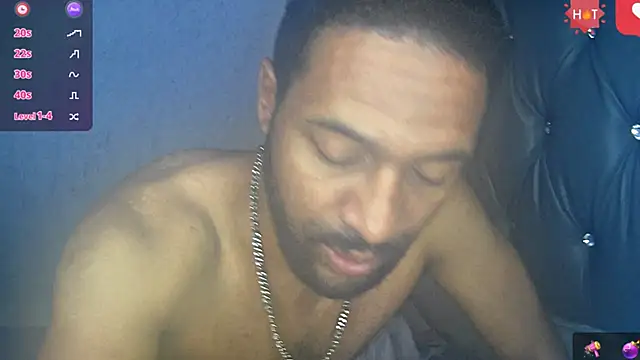 Snapshot of bbcblackhot34 chatting on January 17, 3:23 am bbcblackhot34 online show from January 17, 3:23 am