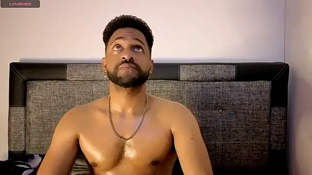 Snapshot of bbcblackhot34 chatting on October 4, 3:37 am bbcblackhot34 online show from October 4, 3:37 am