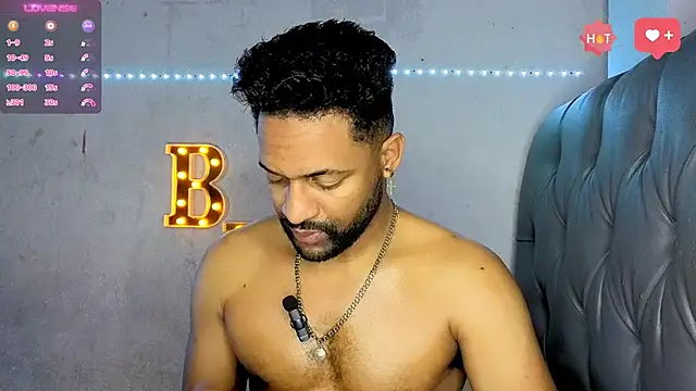 Snapshot of bbcblackhot34 chatting on December 17, 2:50 am bbcblackhot34 online show from December 17, 2:50 am