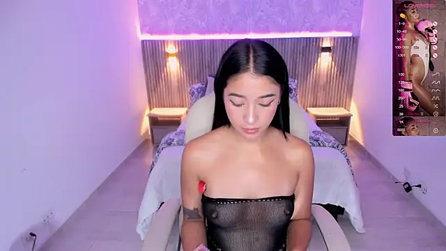 Snapshot of Antonella_Grayy chatting on February 10, 2:05 pm Antonella Grayy online show from February 10, 2:05 pm