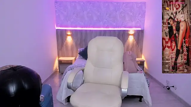 Snapshot of Antonella_Grayy chatting on February 27, 10:59 am Antonella Grayy online show from February 27, 10:59 am