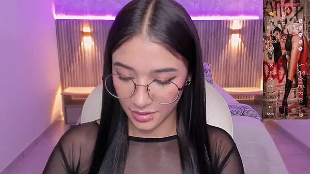 Snapshot of Antonella_Grayy chatting on March 7, 5:06 pm Antonella Grayy online show from March 7, 5:06 pm