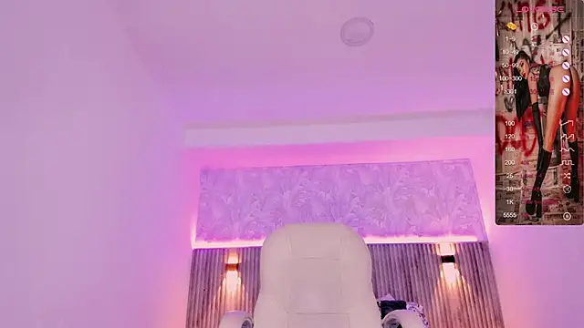 Snapshot of Antonella_Grayy chatting on March 22, 2:03 pm Antonella Grayy online show from March 22, 2:03 pm