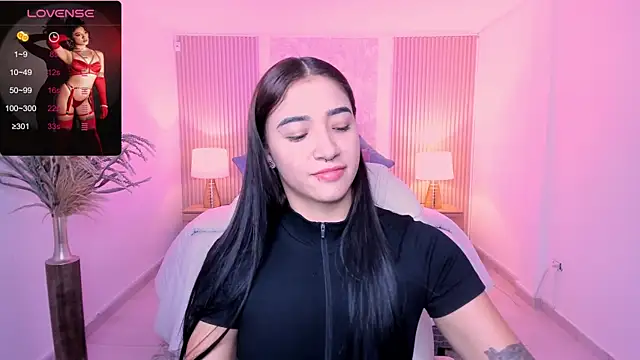 Snapshot of Antonella_Grayy chatting on October 14, 11:00 am Antonella Grayy online show from October 14, 11:00 am