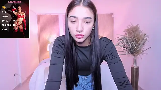 Snapshot of Antonella_Grayy chatting on November 3, 11:00 am Antonella Grayy online show from November 3, 11:00 am