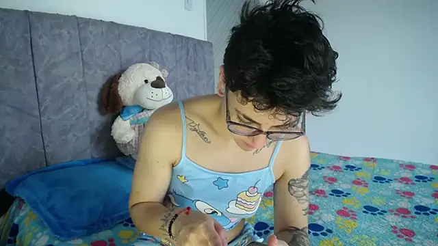 linda 33 online show from April 5, 8:28 pm