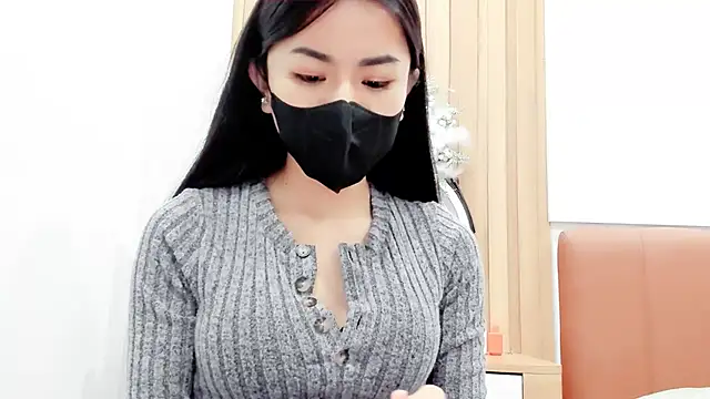 Lita-Julia online show from February 22, 1:35 pm