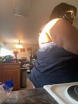 Snapshot of kweenxkarma chatting on January 14, 10:34 pm kweenxkarma online show from January 14, 10:34 pm