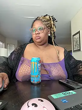 kweenxkarma online show from March 17, 6:53 pm