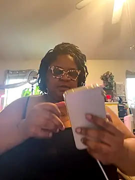 Snapshot of kweenxkarma chatting on September 10, 8:53 pm kweenxkarma online show from September 10, 8:53 pm