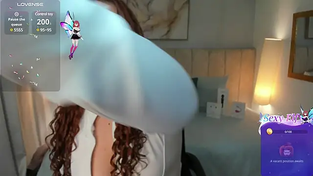 Snapshot of Atenea_cuteee chatting on March 11, 2:10 am Atenea cuteee online show from March 11, 2:10 am