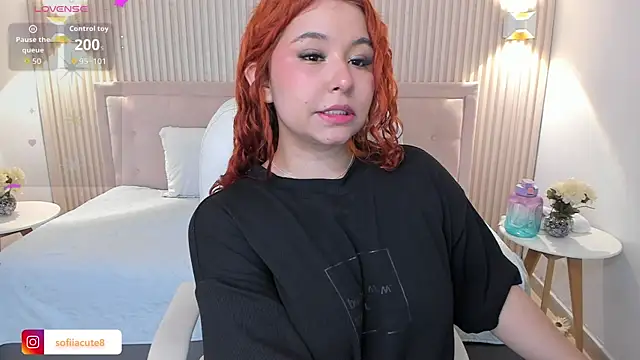 Atenea cuteee online show from December 17, 2:23 pm