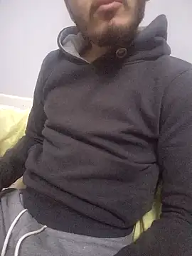 Snapshot of Arabian-B chatting on December 12, 1:06 pm Arabian-B online show from December 12, 1:06 pm