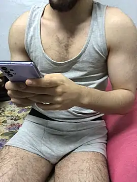 Snapshot of Arabian-B chatting on March 2, 1:27 pm Arabian-B online show from March 2, 1:27 pm