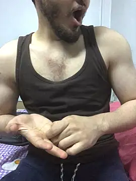 Snapshot of Arabian-B chatting on March 9, 1:59 pm Arabian-B online show from March 9, 1:59 pm