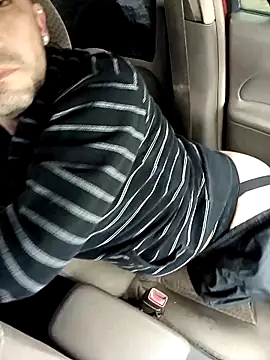 Snapshot of prettyboi6992 chatting on March 19, 11:36 pm prettyboi6992 online show from March 19, 11:36 pm