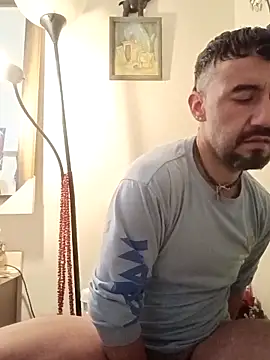 prettyboi6992 online show from March 12, 7:42 pm