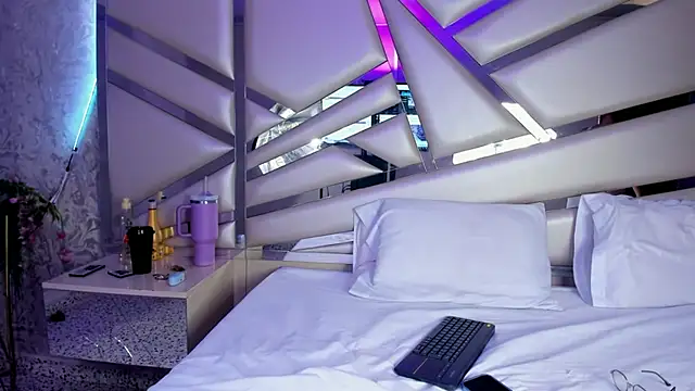 Miia002 online show from March 20, 8:40 pm