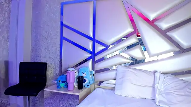 Miia002 online show from October 29, 4:37 am