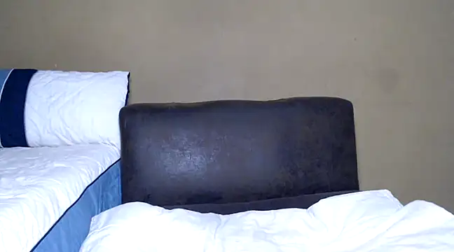 AdelaideT online show from January 28, 12:26 am