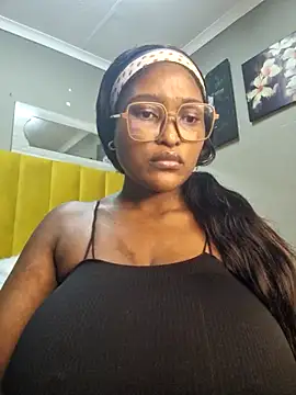 Bustygoddess32 online show from March 5, 3:29 am