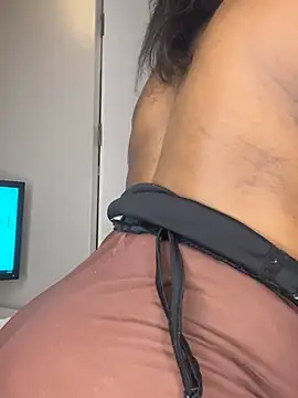 Bustygoddess32 online show from March 23, 10:25 pm