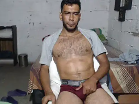 Snapshot of erik_alexander chatting on February 7, 3:45 am erik alexander online show from February 7, 3:45 am