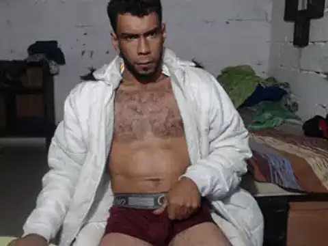 Snapshot of erik_alexander chatting on February 14, 9:56 am erik alexander online show from February 14, 9:56 am