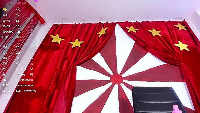 Snapshot of artmiaa chatting on October 28, 12:52 pm artmiaa online show from October 28, 12:52 pm