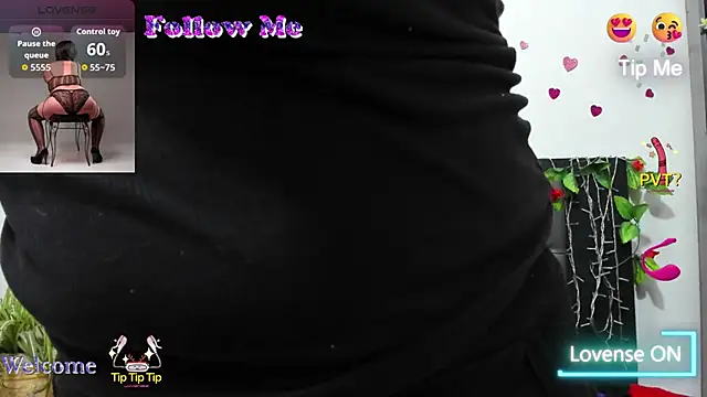 Snapshot of hazel_34 chatting on November 11, 10:15 am hazel 34 online show from November 11, 10:15 am