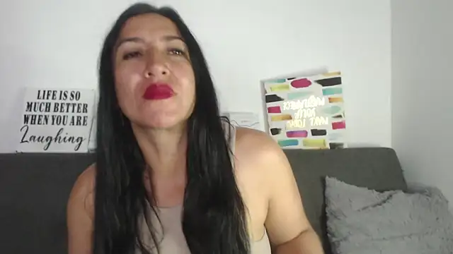 missbella1 online show from December 18, 10:13 pm