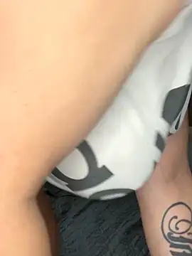 Snapshot of DestineeJayde chatting on January 5, 8:21 pm DestineeJayde online show from January 5, 8:21 pm