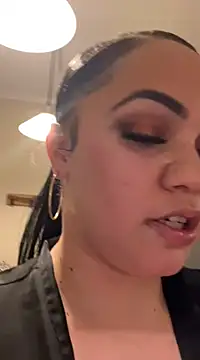 Snapshot of DestineeJayde chatting on January 19, 7:04 am DestineeJayde online show from January 19, 7:04 am