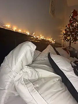 Snapshot of DestineeJayde chatting on November 23, 7:52 am DestineeJayde online show from November 23, 7:52 am