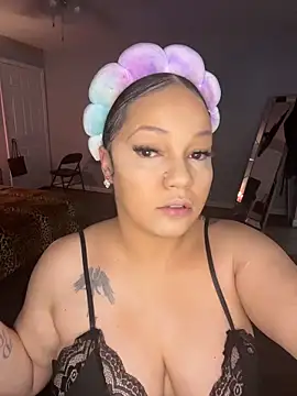 DestineeJayde online show from March 11, 5:35 am