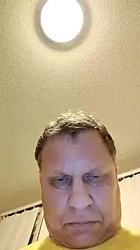 Snapshot of fukurbutt chatting on December 18, 3:12 am fukurbutt online show from December 18, 3:12 am