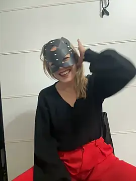 LadyScarlett-xk online show from December 2, 4:53 pm