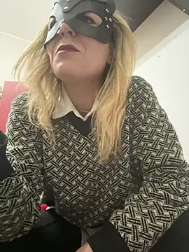 LadyScarlett-xk online show from February 5, 7:10 pm