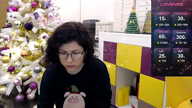 Snapshot of vaders_daughter chatting on December 21, 4:46 pm vaders daughter online show from December 21, 4:46 pm